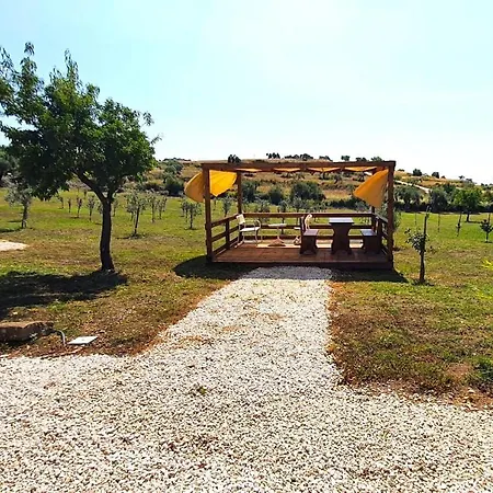 Bed & Breakfast Feudo Mallav Big Wooden House *